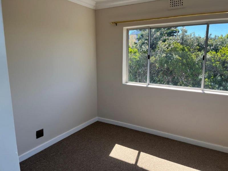 To Let 2 Bedroom Property for Rent in Lakeside Western Cape